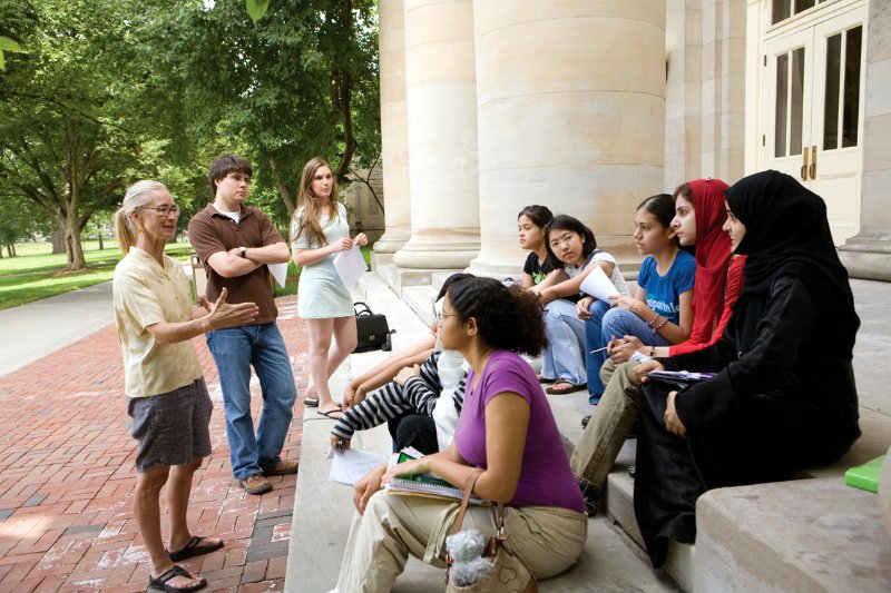 Academic Rhythms and Social Beats: Crafting a Harmonious Lifestyle