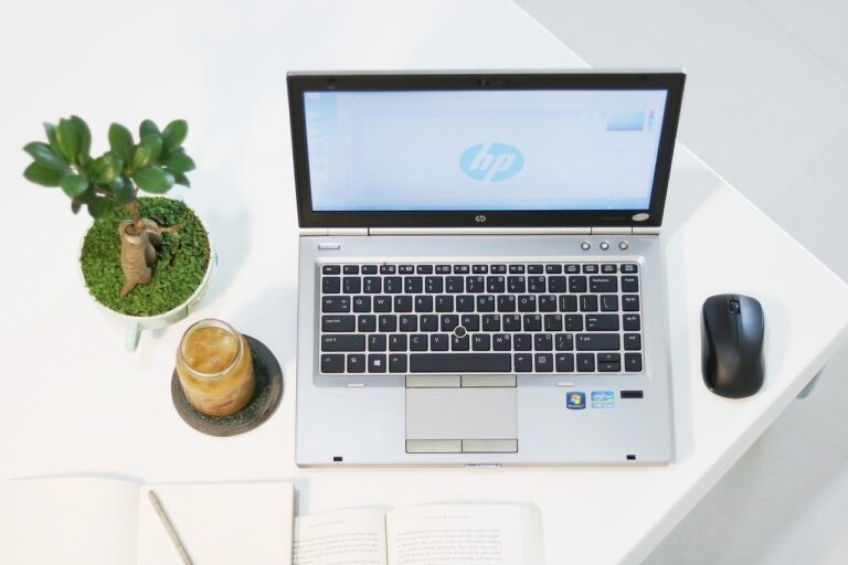 The Power of Minimalism: How Decluttering Your Life Can Lead to Greater Happiness